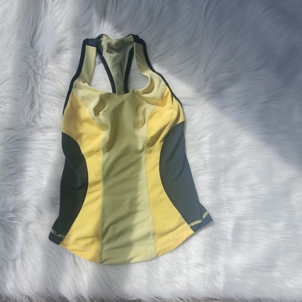 Lululemon sports top